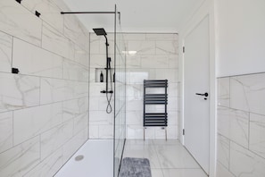 Shower, towels