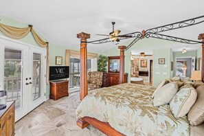 4 bedrooms, travel cot, free WiFi, bed sheets