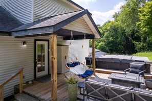 Terrace/patio - Brown County Home on 135 South SWIM SPA (Nashville)