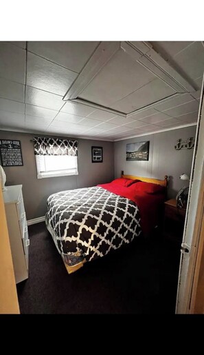 3 bedrooms, free WiFi, bed sheets