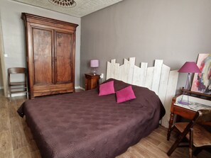 3 makuuhuonetta, silitysrauta/-lauta, internet