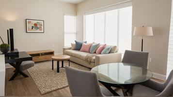 Apartment, 2 Bedrooms | Living area