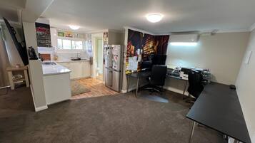 Micro-ondes, plaque de cuisson