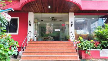 Entrada de la propiedad