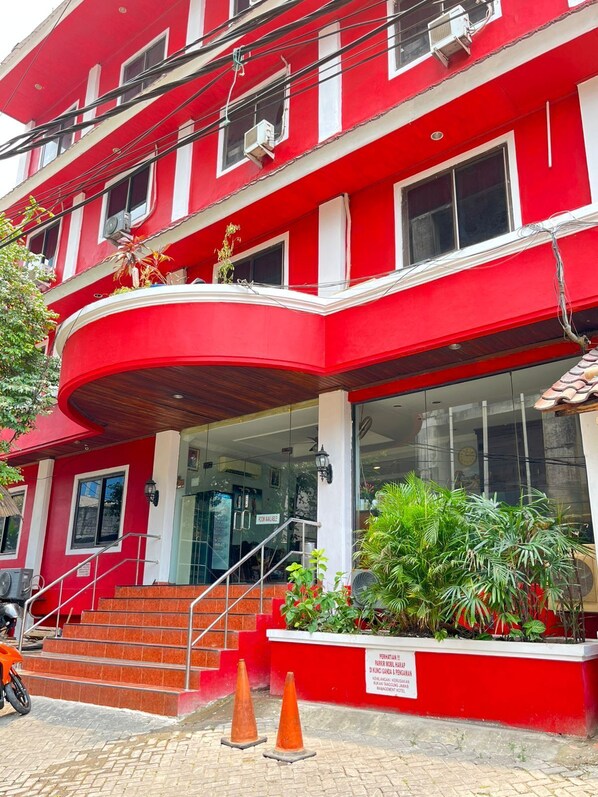 Façana frontal de l'allotjament