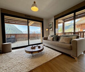 TV - Soldanelles A02: Your T3 + Mountain Corner in the Heart of Ch âtel (CHATEL)