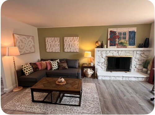 Perfect 2-bedroom house with AC in Walnut Creek