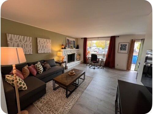 Perfect 2-bedroom house with AC in Walnut Creek