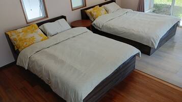 3 chambres, fer et planche à repasser, lit parapluie, Wi-Fi