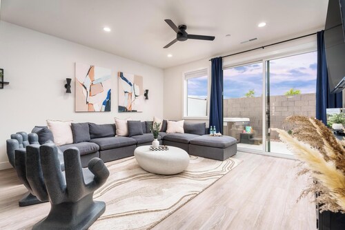 Elegant Retreat Near Zion – Spacious & Luxurious - Private Spa