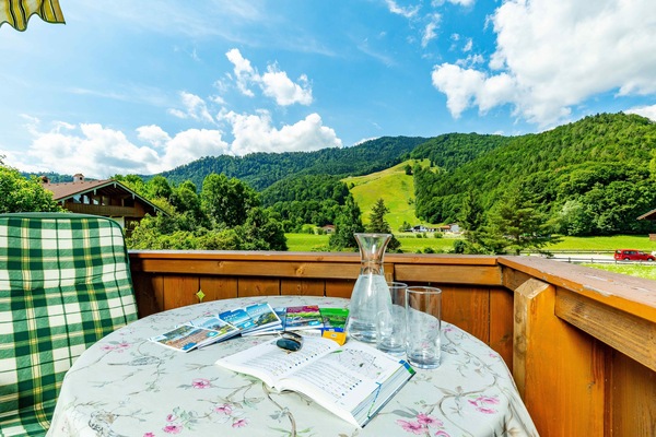 Wohnung Balsberg Südwest mit 2 Schlafzimmer und großem Balkon mit Bergblick-Balkon