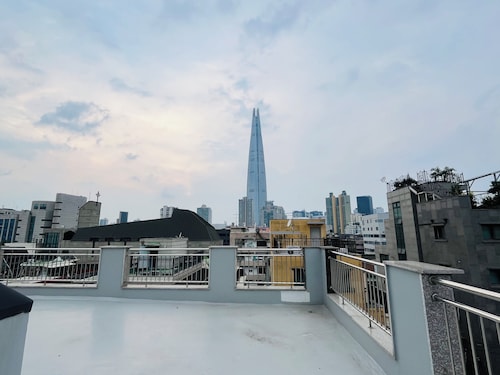 Pause Moment: Your Fully Equipped Seoul Stay - Rooftop View of Lotte Tower