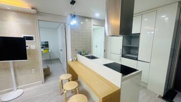 Microwave, stovetop