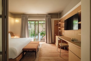 Deluxe Suite, 2 Bedrooms | Television