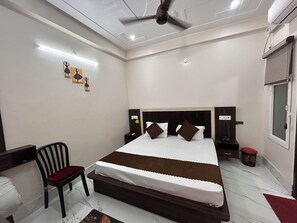 Coffres-forts dans les chambres, bureau, Wi-Fi gratuit