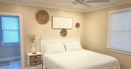 Southern Serenity Cozy 2-bedroom apartment in peaceful