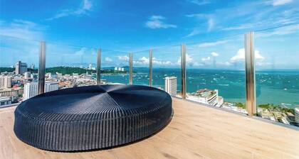 Fully Furnished Excellent Location -next to Beach