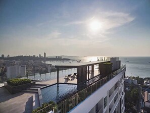 Apartment, 1 Bedroom, Accessible, Smoking | Pool | Outdoor pool