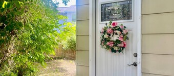 Cozy Loft suite in Amherst NY (No Pet)