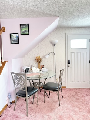 Dining - Cozy Loft suite in Amherst NY (No Pet) (Buffalo)