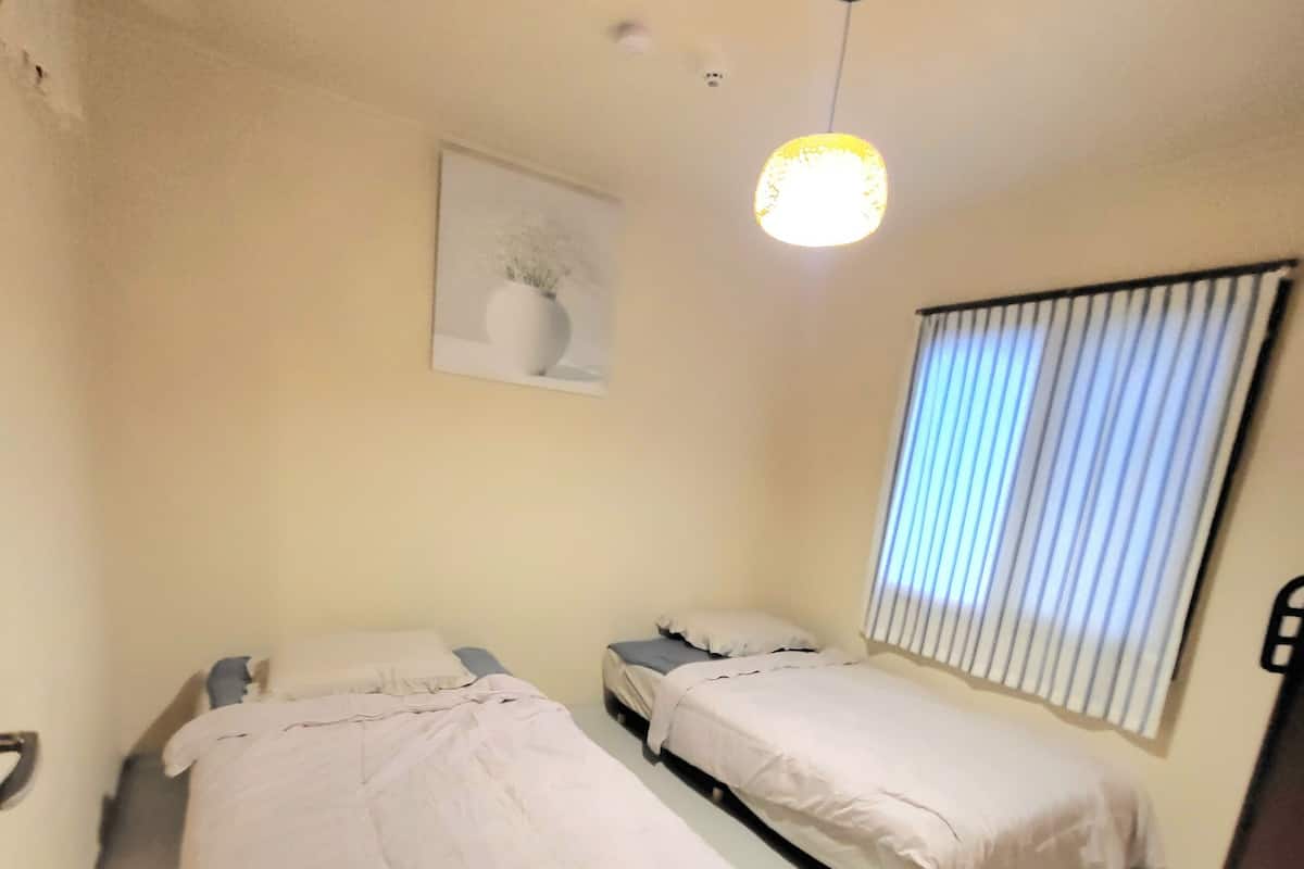 Iron/ironing board, free WiFi