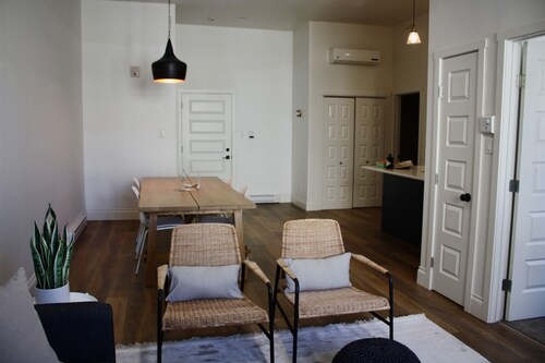 One Bedroom Lux Loft Apartment