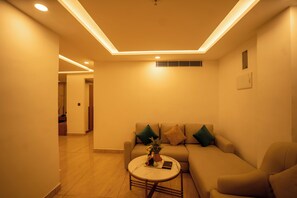 Elite Suite, Non Smoking, Garden View