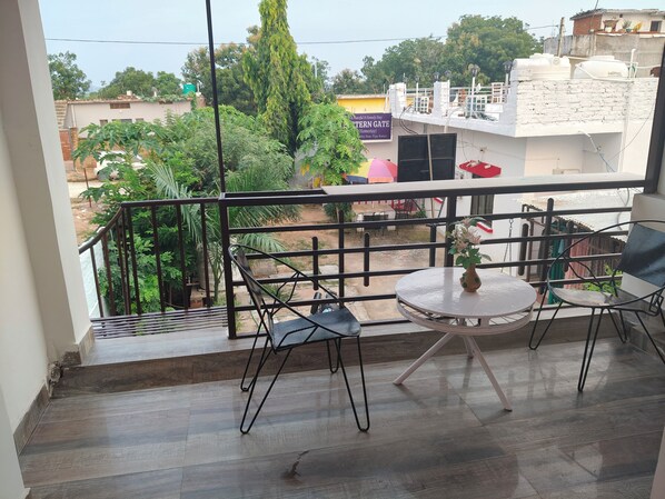 Casa de campo de lujo, balcón, vistas al jardín | Balcón