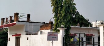 EASTERN GATE HOMESTAY