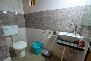 Comfort Double Room, Garden View | Free WiFi