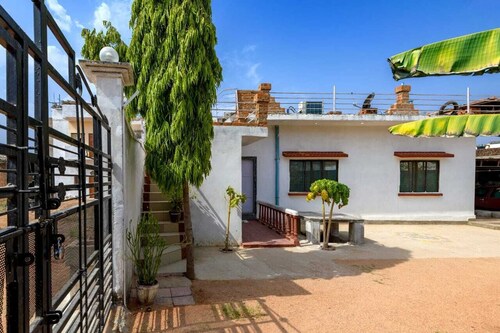 EASTERN GATE HOMESTAY