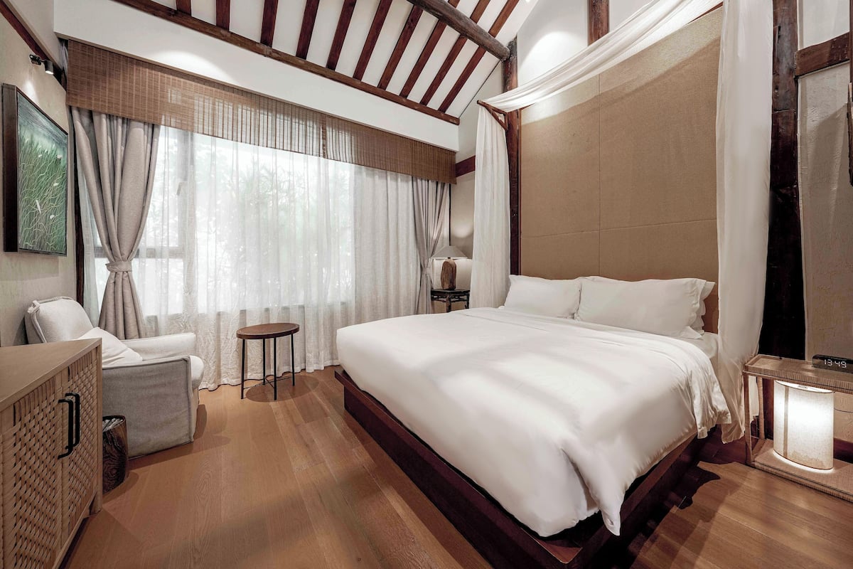 Traditional Double Room, Balcony, Mezzanine | In-room safe, individually decorated, individually furnished