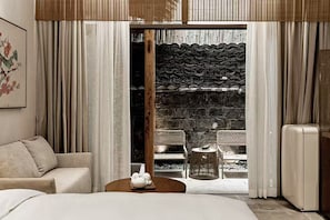 Romantic Double Room, Bathtub, Ground Floor | In-room safe, individually decorated, individually furnished