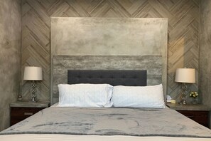 1 bedroom, iron/ironing board, internet, bed sheets