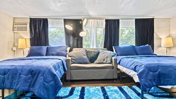 3 habitaciones, tabla de planchar con plancha, wifi y ropa de cama