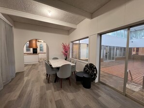 House, Patio | In-room dining