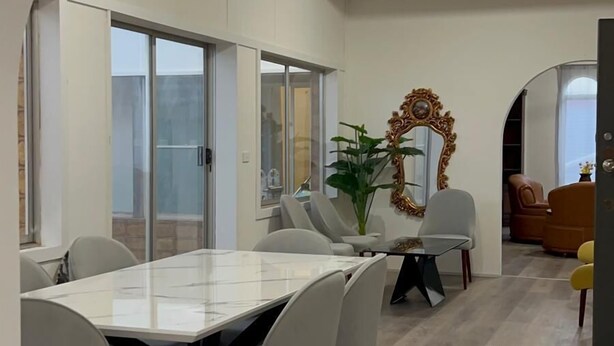 House, Patio | Ruang tamu