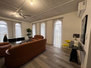 House, Patio | Living area