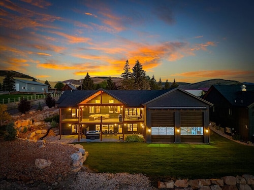 Ironwood Estate | Indoor Pickleball & Sports Court