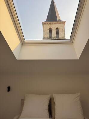 3 chambres, fer et planche à repasser, Wi-Fi, draps fournis