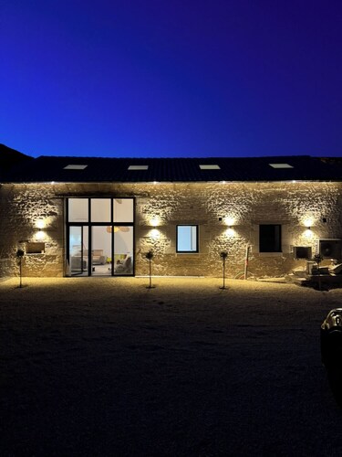 IL CLOVIO discreet luxury near Futuroscope