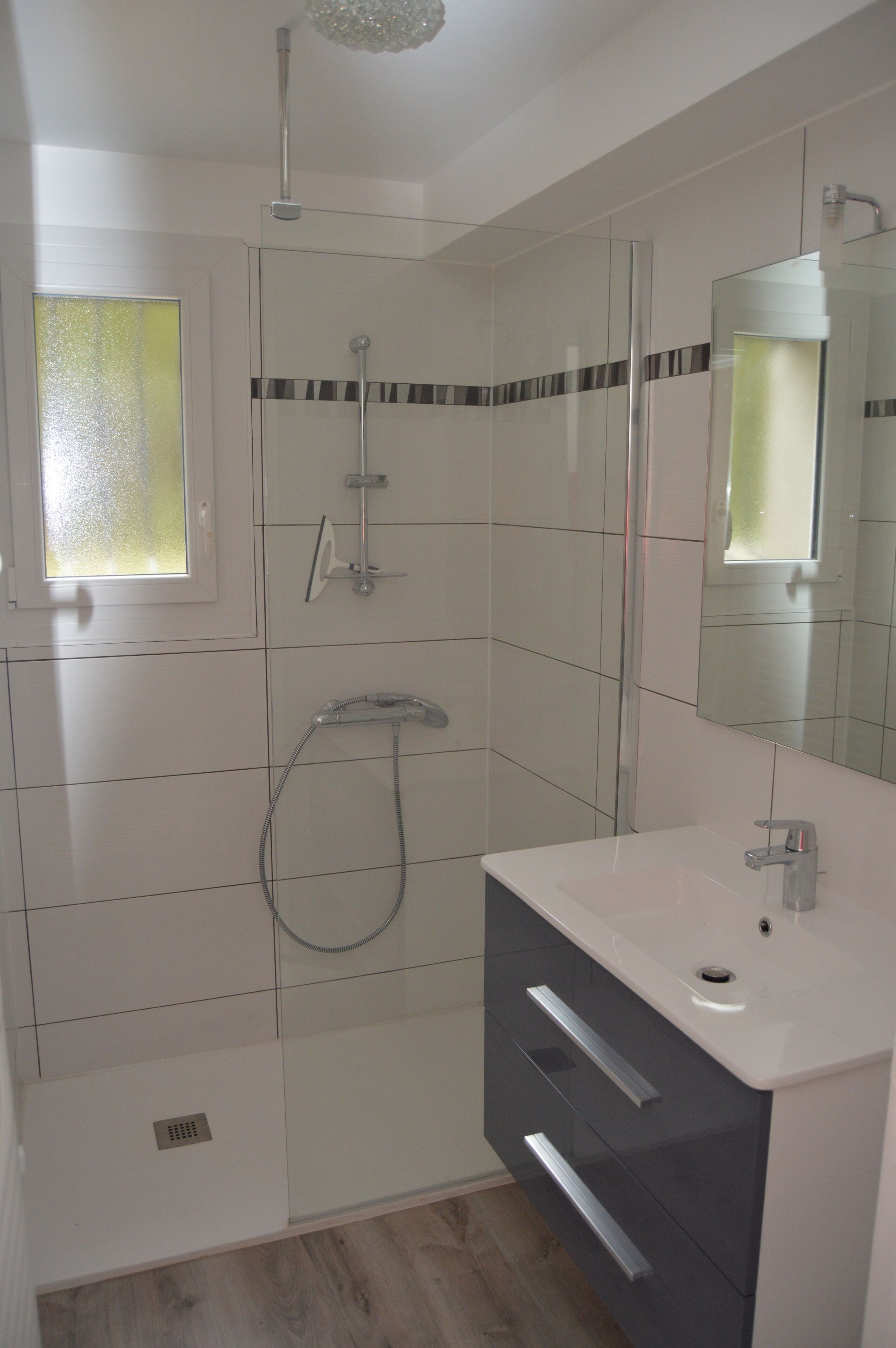 Een douche, een haardroger