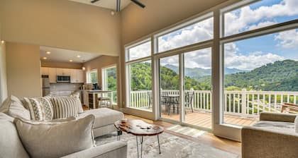 Hike & Ski: Mtn-View Retreat in Maggie Valley!