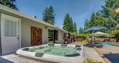 Hot Tub + Sauna: Home 8 Mi to Downtown Tacoma!