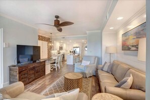 TV - Ocean Pearl= pool,  beachfront, elevator (Tybee Island)