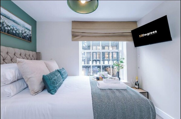 Apartment | Iron/ironing board, free WiFi