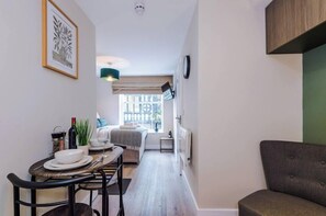 Apartment | In-room dining