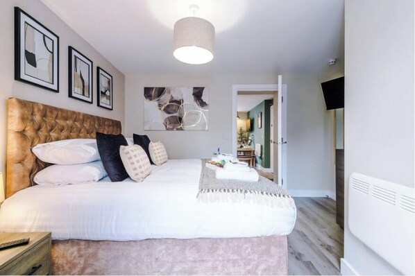 Apartment | Iron/ironing board, free WiFi