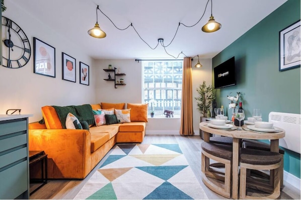 Apartment | Living area