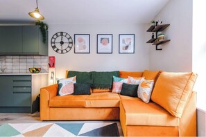 Apartment | Living area